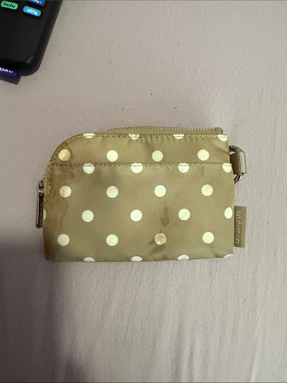 Lululemon khaki Dot clippable card holder